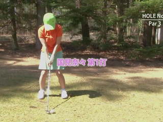 Golf fint kvinna blir teased och skummad av två chaps